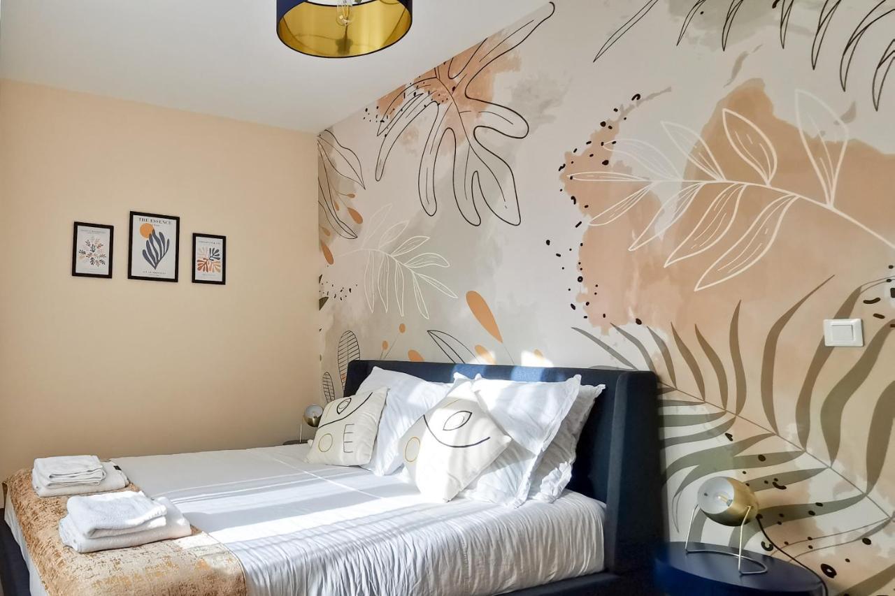 De La Nef D'or Apartment *